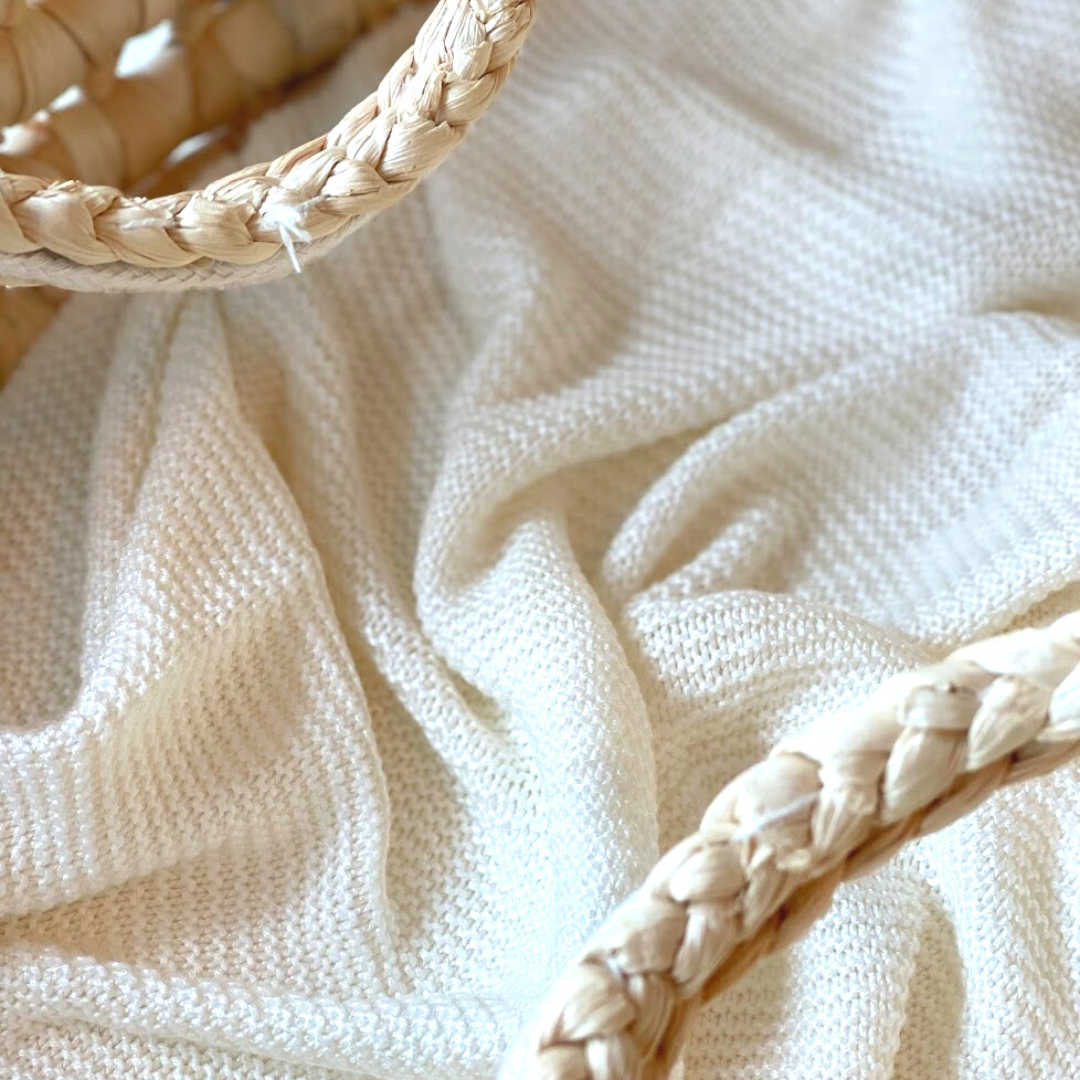 The Bamboo Blanket – Off White